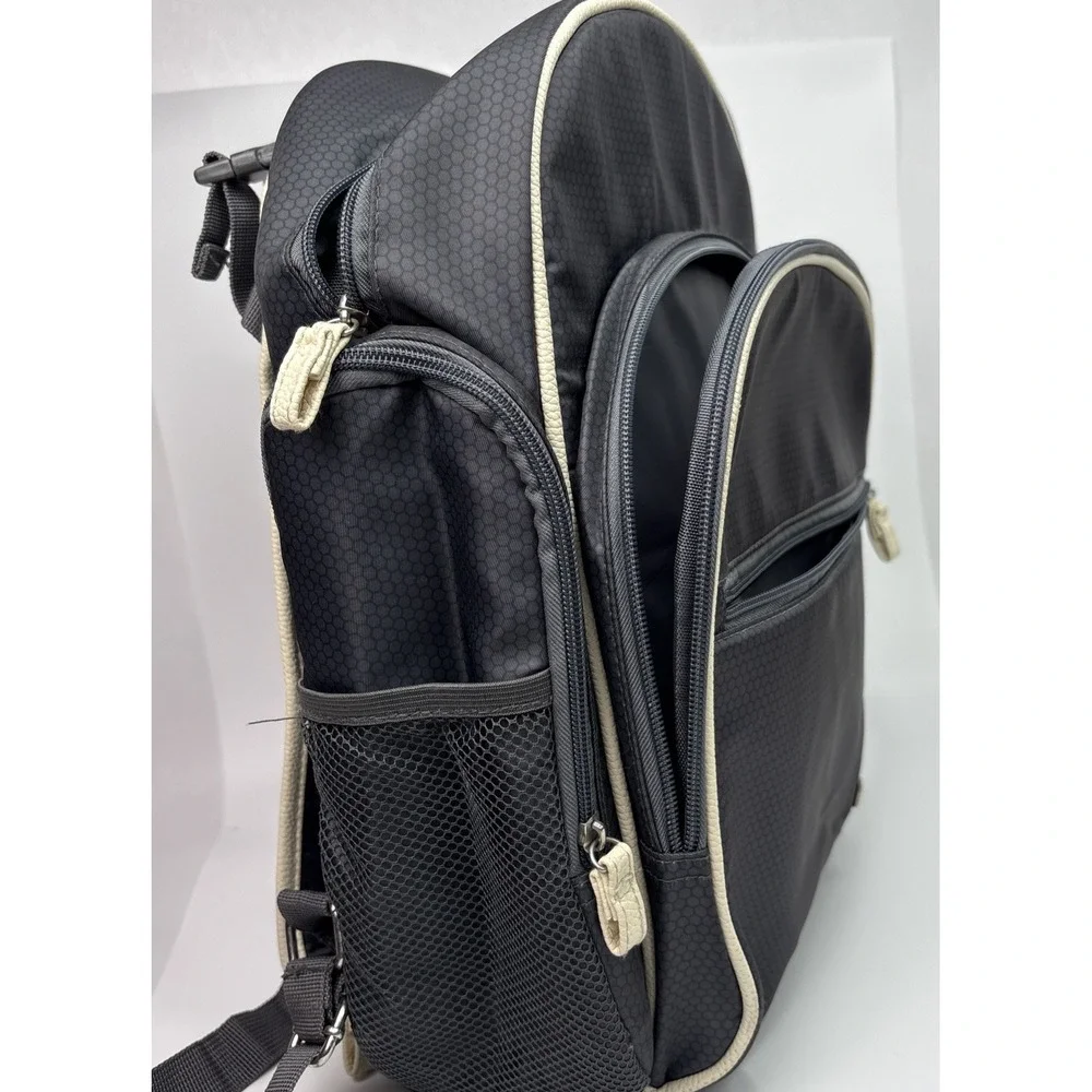 Willow & Woves Back Pack Changing Station Diaper Bag Dark Gray pre- Owned‎